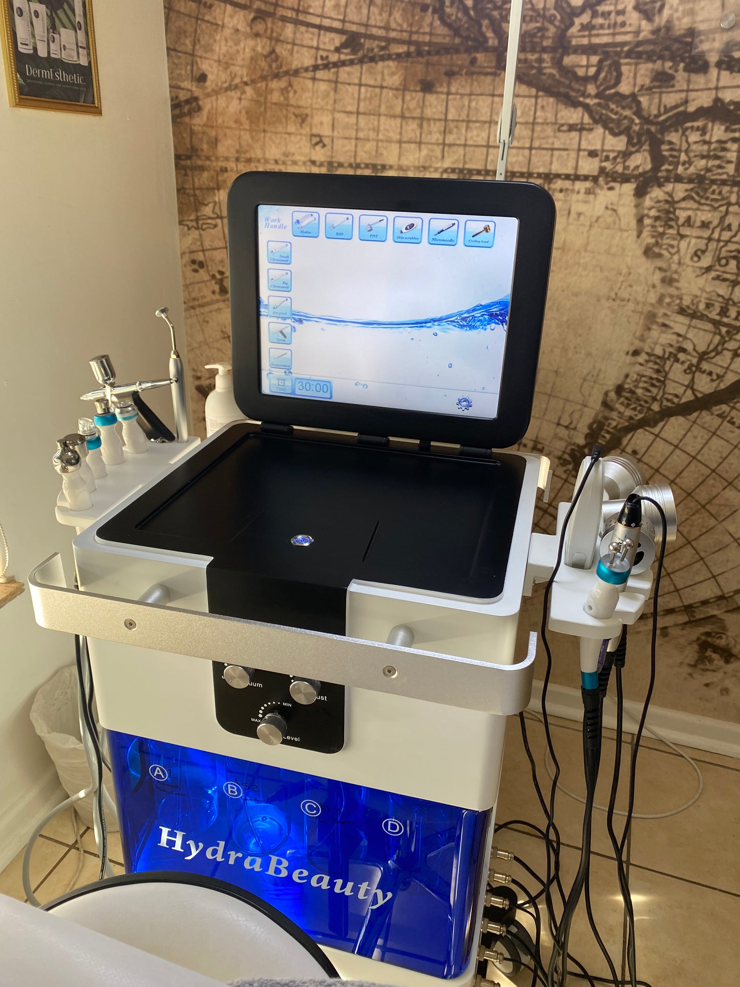 Hydra Facial